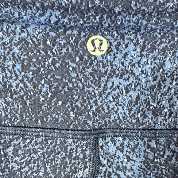 Lululemon Wunder Under Crop in Luxtreme Mineral Deposit Lunar Eclipse Royal - Picture 2 of 4
